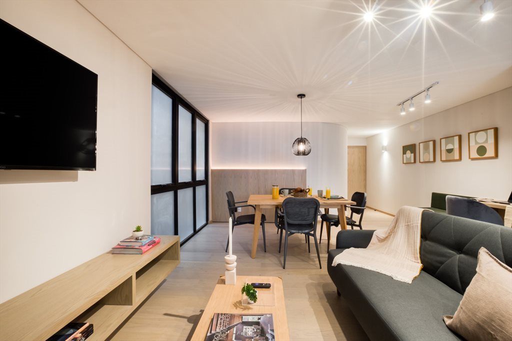 Poe - Romance - Calle Edgar Allan Poe, Polanco | Roomgo - Image 2