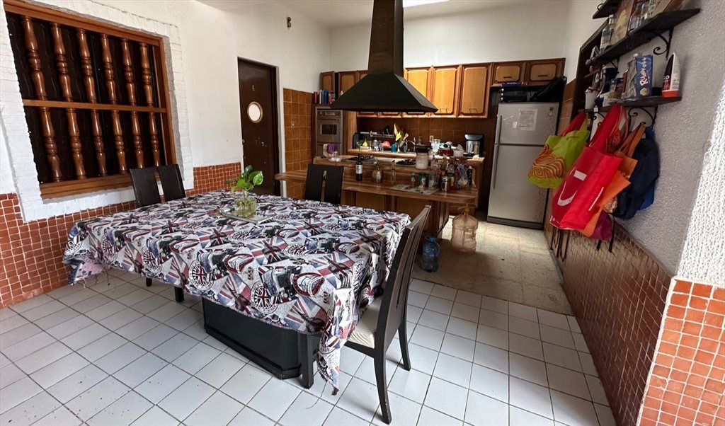 Habitaciones en Renta en el Corazon de la  Col. Americana - Calle Miguel Lerdo de Tejada, Americana | Roomgo - Image 4