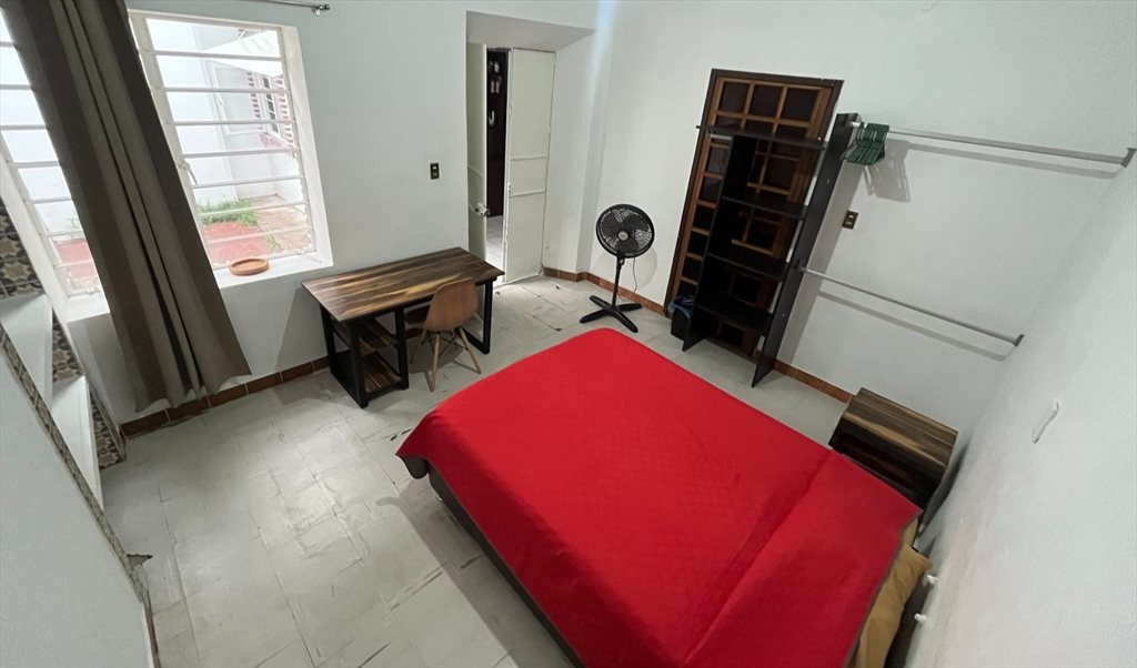 Habitaciones en Renta en el Corazon de la  Col. Americana - Calle Miguel Lerdo de Tejada, Americana | Roomgo - Image 7