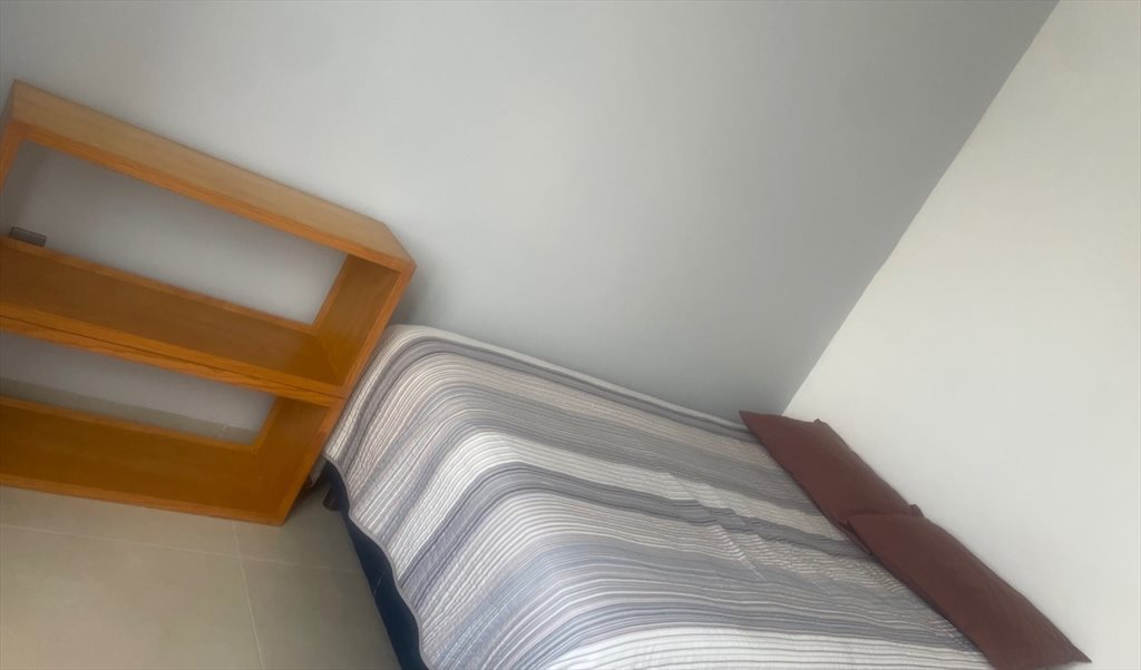 Cuarto tranquilo - Paseo del Parque, Tulipanes | Roomgo - Image 2