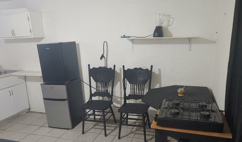 Departamento- estudio para dos personas - Calle José Clemente Orozco, Nueva Tijuana | Roomgo - Image 2
