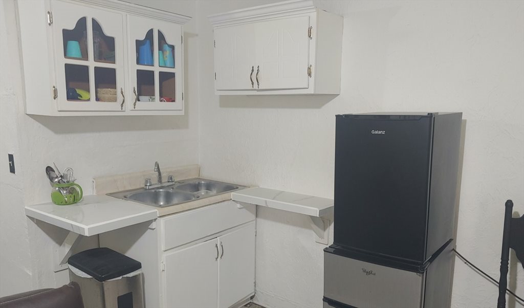 Departamento- estudio para dos personas - Calle José Clemente Orozco, Nueva Tijuana | Roomgo - Image 3