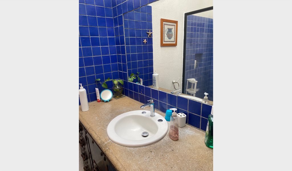 Rento habitaciones amuebladas - Calle las Secuoyas, Los Pinos | Roomgo - Image 4