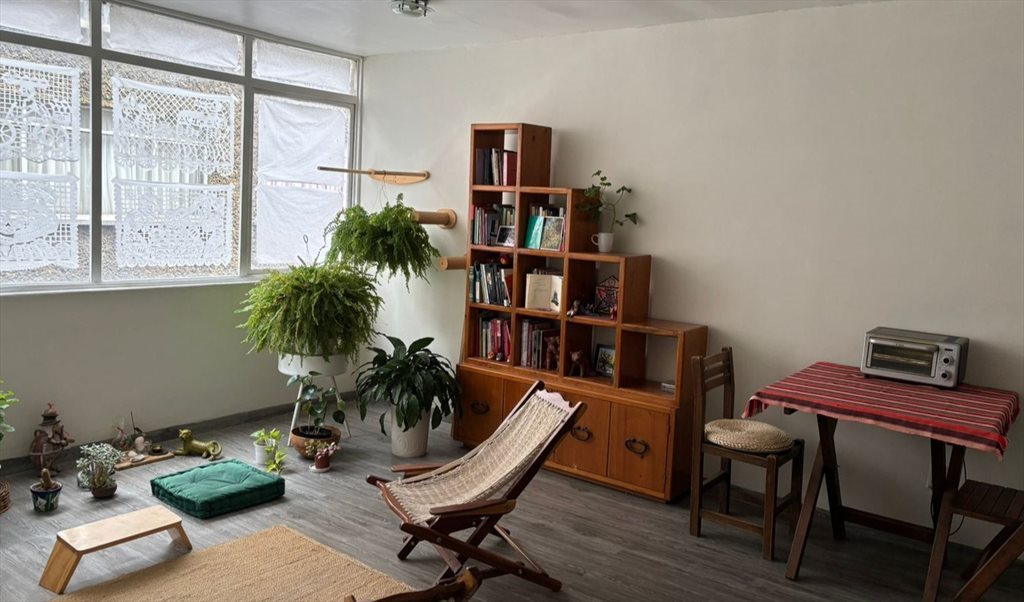 Habitación cómoda y agradable - Calle Amado Nervo, Moderna | Roomgo - Image 3