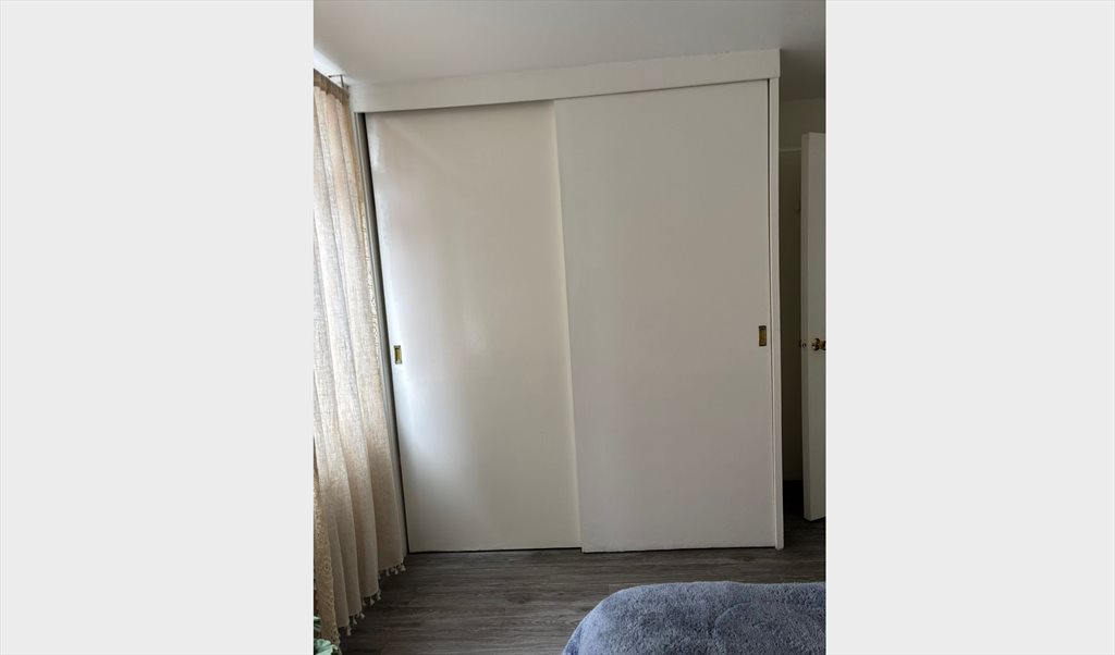 Habitación cómoda y agradable - Calle Amado Nervo, Moderna | Roomgo - Image 5