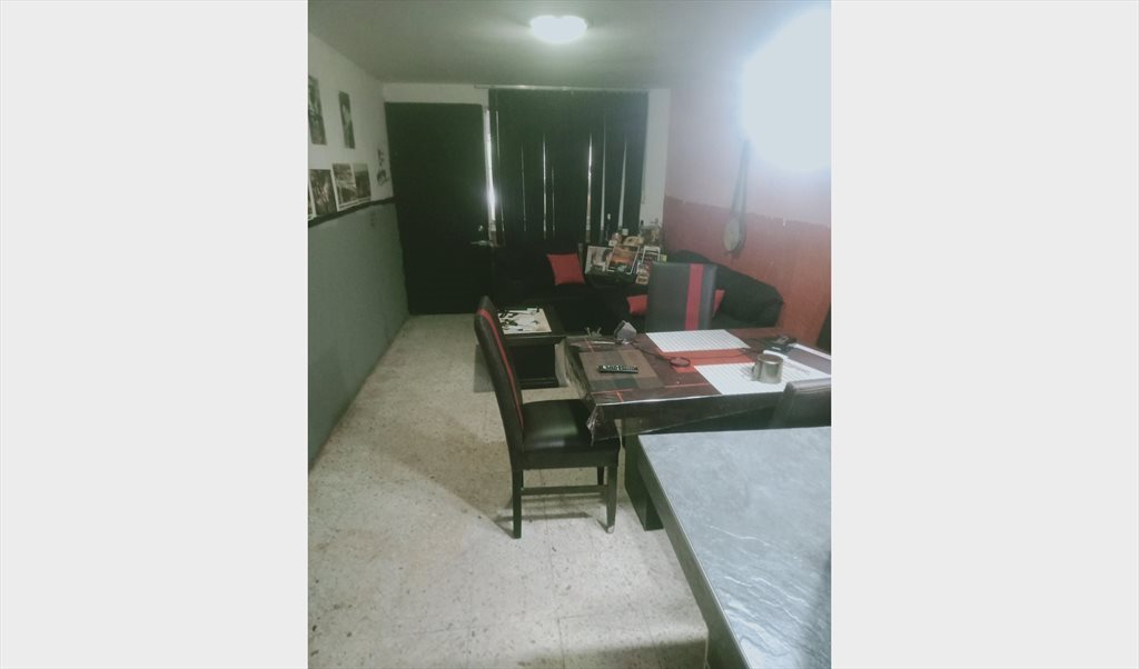 Se renta cuarto con buena ubicación - Calle Francisco Sánchez de Tagle, Colinas de Huentitan | Roomgo - Image 4