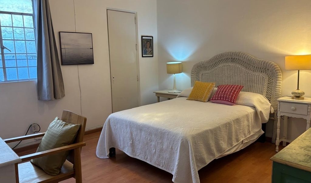 2 Habitaciones disponibles en renta. Casa Americana. - Calle Juan Ruiz de Alarcón, Americana | Roomgo - Image 2