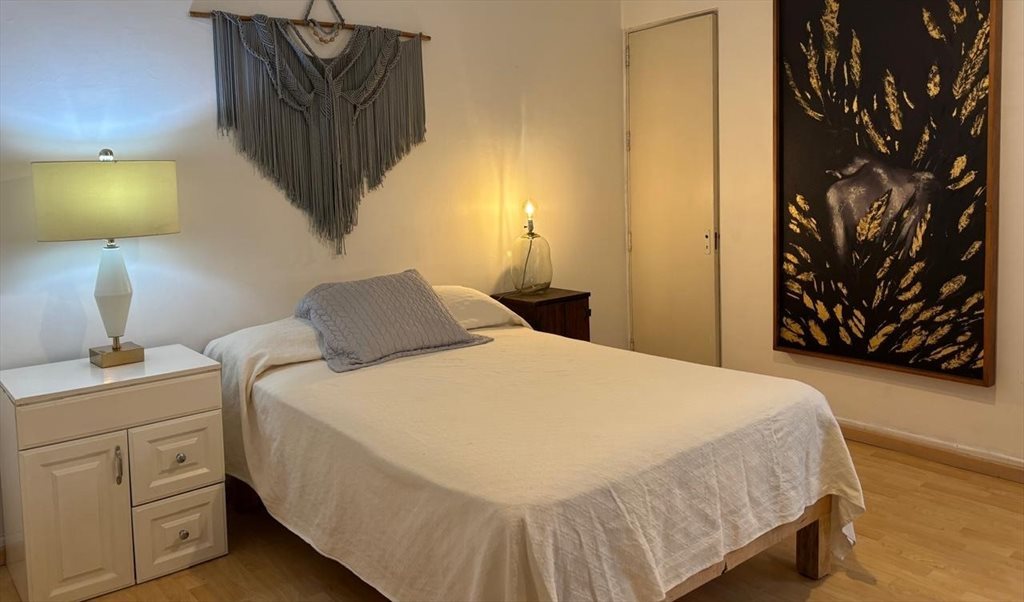 2 Habitaciones disponibles en renta. Casa Americana. - Calle Juan Ruiz de Alarcón, Americana | Roomgo - Image 4