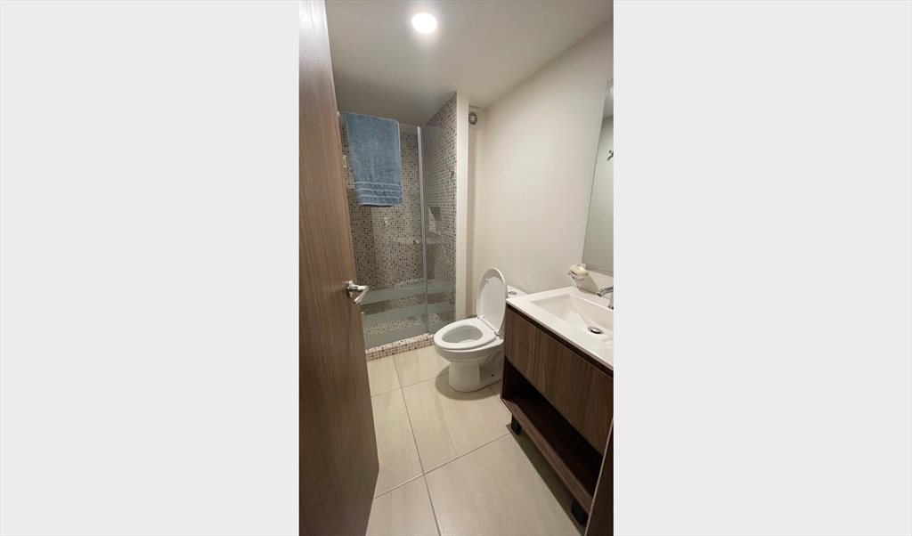 Cuarto amueblado en reta - Calzada San Isidro, Ampliación Petrolera | Roomgo - Image 6