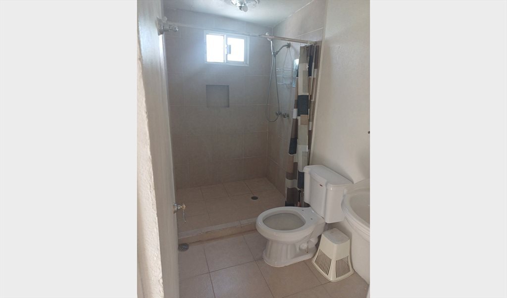 Habitaciones en renta - Calle 5, Marte | Roomgo - Image 3