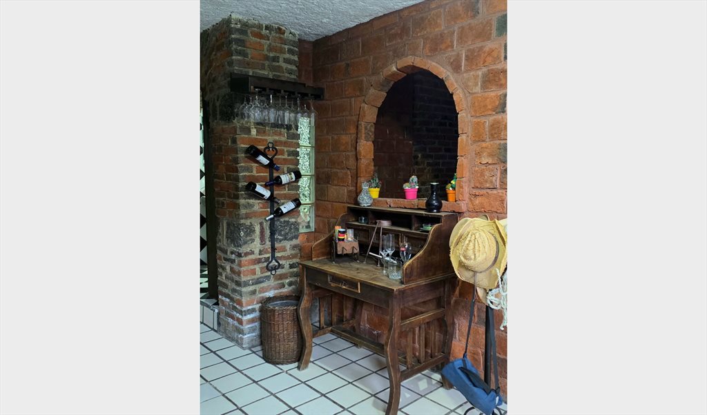 Habitación Cerca de Hospitales (Médica Sur) | Estilo Castillo, Patio y WiFi - Calle de Cuanacastla, Comuneros de Santa Úrsula | Roomgo - Image 2