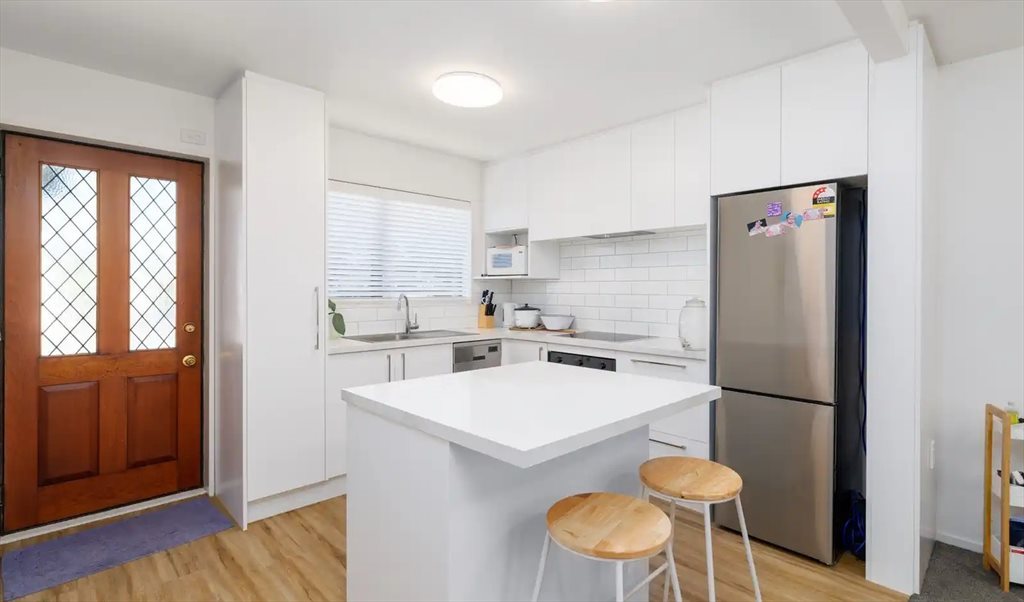 Room to rent in Montrose St, Sydenham - Looking for a roomie for a great house & location - Image 2