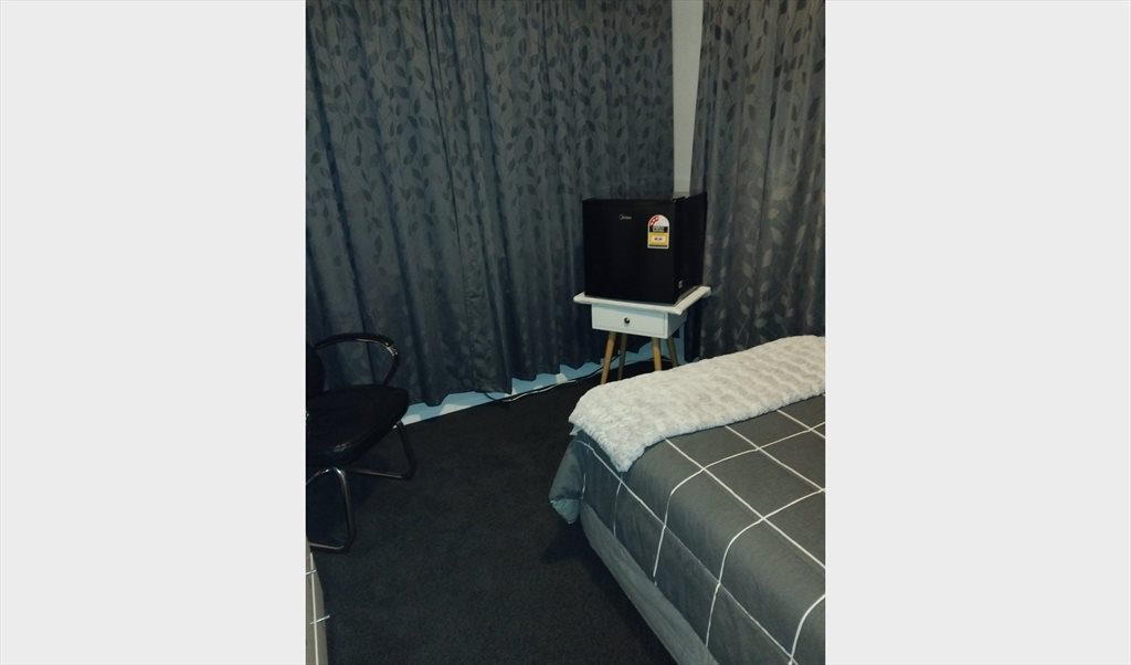 Room to rent in Worcester St, Linwood - Nice cosy little room fully furnished - Image 3