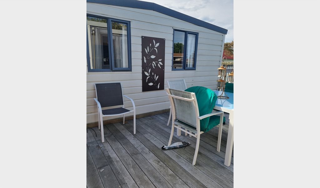 Room to rent in Northcroft St, Hoon Hay - long term flatie wanted - Image 2