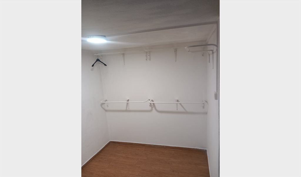 Alugo Quarto em Rua de Sobregião, União das freguesias de Santo Tirso, Couto (Santa Cristina e São Miguel) e Burgães - Quartos partilhados | Roomgo - Image 2
