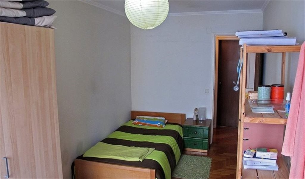 Alugo Quarto em Rua António Albino Machado, São Domingos de Benfica - quarto cidade universitaria, iscte, hospital santa maria | Roomgo - Image 2