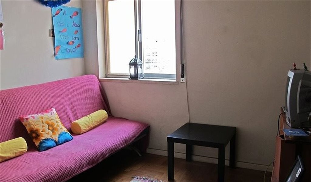 Alugo Quarto em Rua António Albino Machado, São Domingos de Benfica - quarto cidade universitaria, iscte, hospital santa maria | Roomgo - Image 3