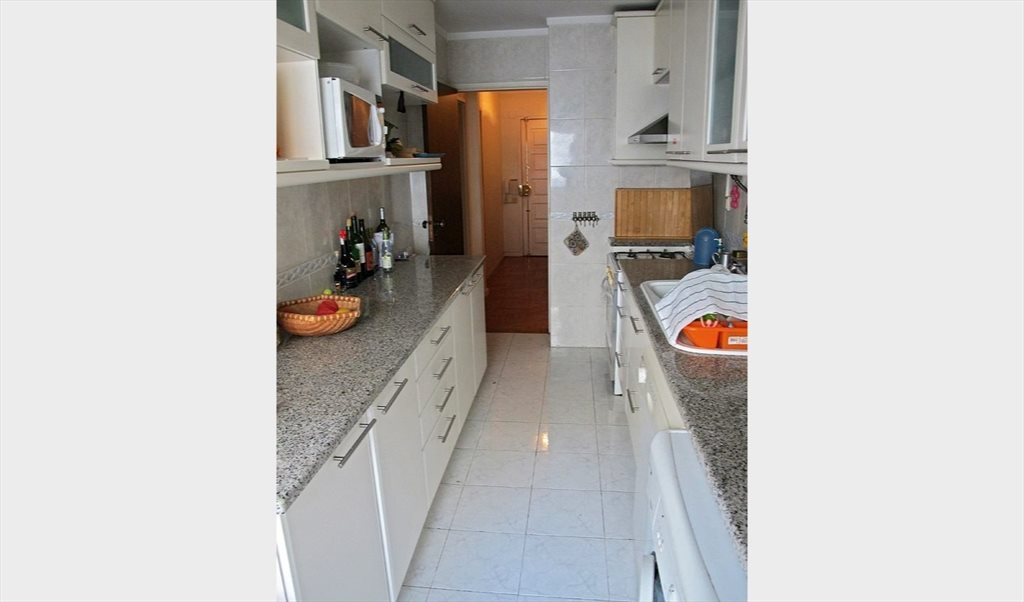 Alugo Quarto em Rua António Albino Machado, São Domingos de Benfica - quarto cidade universitaria, iscte, hospital santa maria | Roomgo - Image 5