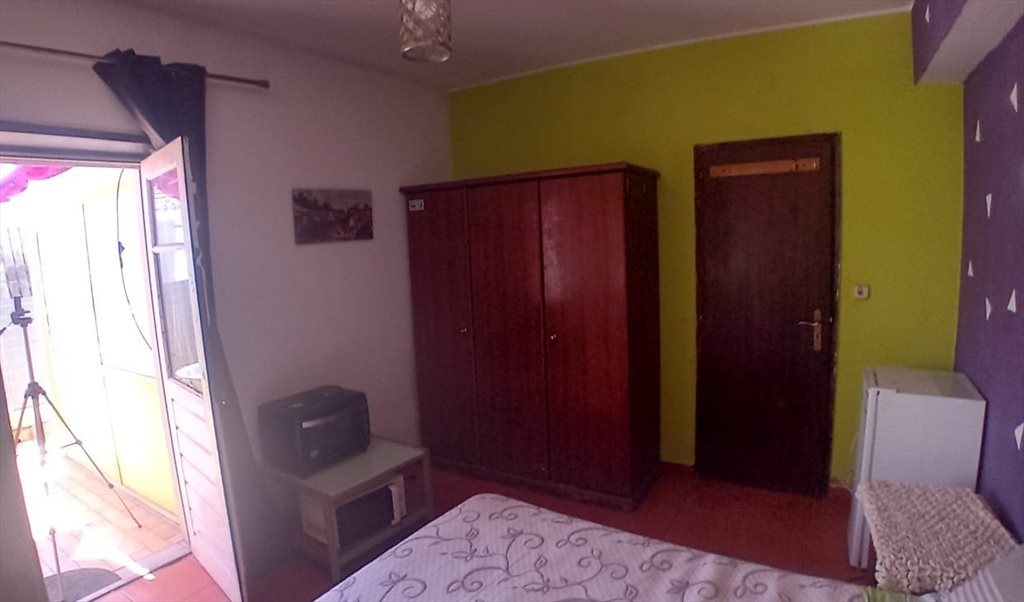 Alugo Quarto em Rua da Extrema, São Gonçalo de Lagos - Aluga-se quarto ao mes/ano centro da cidade | Roomgo - Image 4