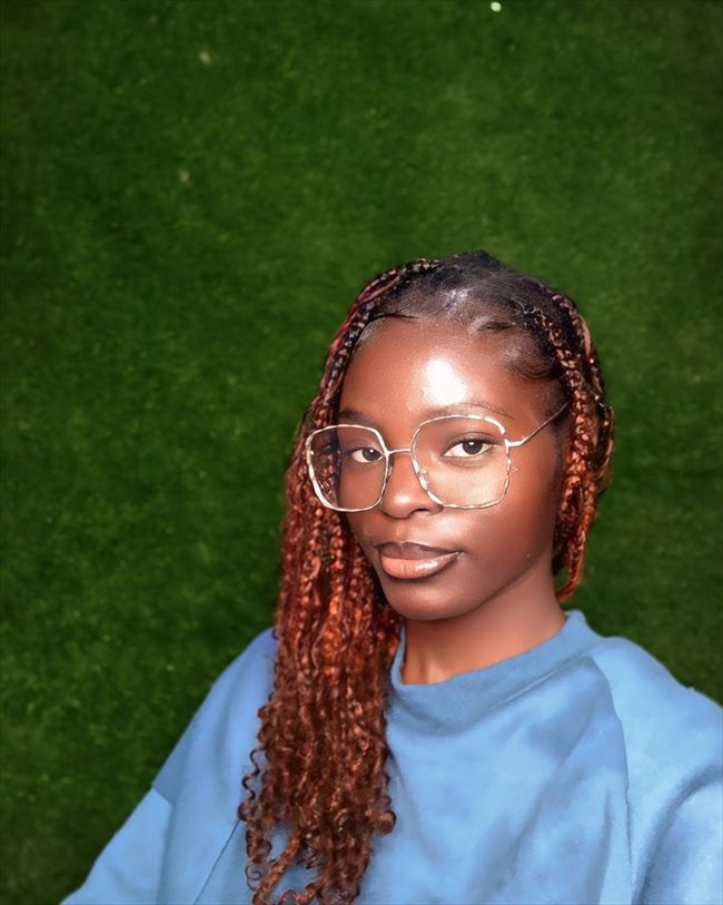 Helena Cangundo  - Estudante - Feminino - Porto - Image 1