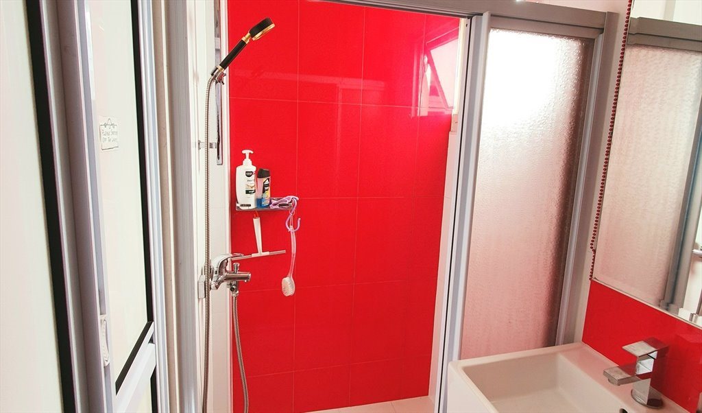 Room for rent in Ang Mo Kio Avenue 1, Ang Mo Kio - B&B Homestay-Deluxe Room with SEALY King-Size Bed. - Image 6