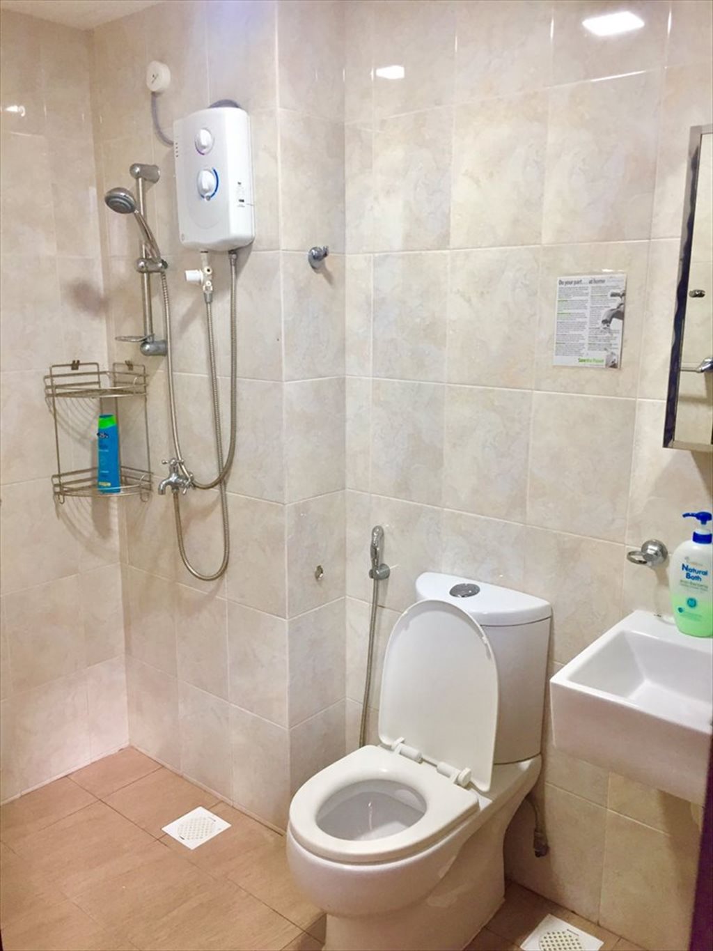 Room for rent in Serangoon Central, Serangoon - Room with attached toilet for rent - Image 2