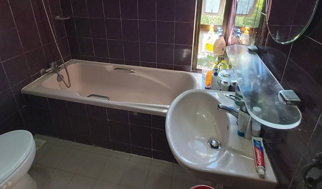 Room for rent in Pandan Valley, Bukit Timah - Pandan Valley Condominium Room for Single or Shared Rent - Image 4