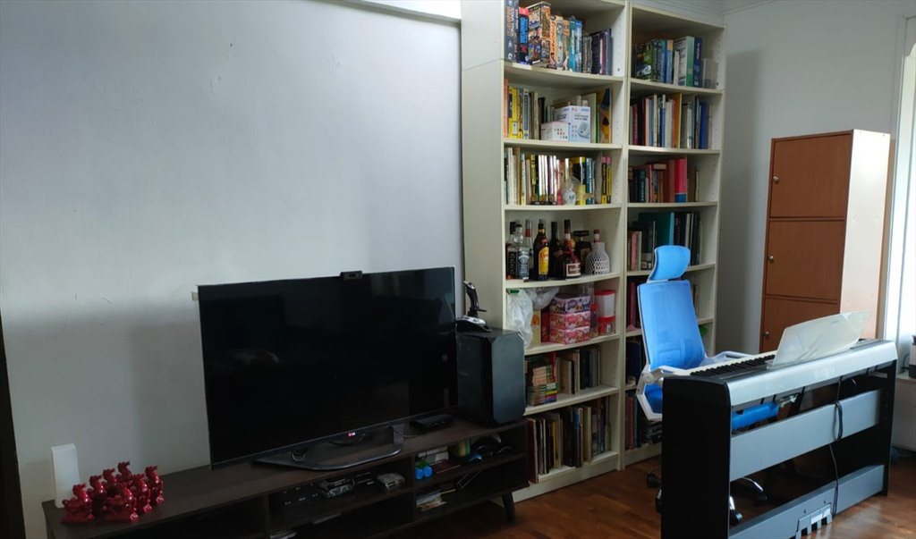 Room for rent in Pandan Valley, Bukit Timah - Pandan Valley Condominium Room for Single or Shared Rent - Image 6