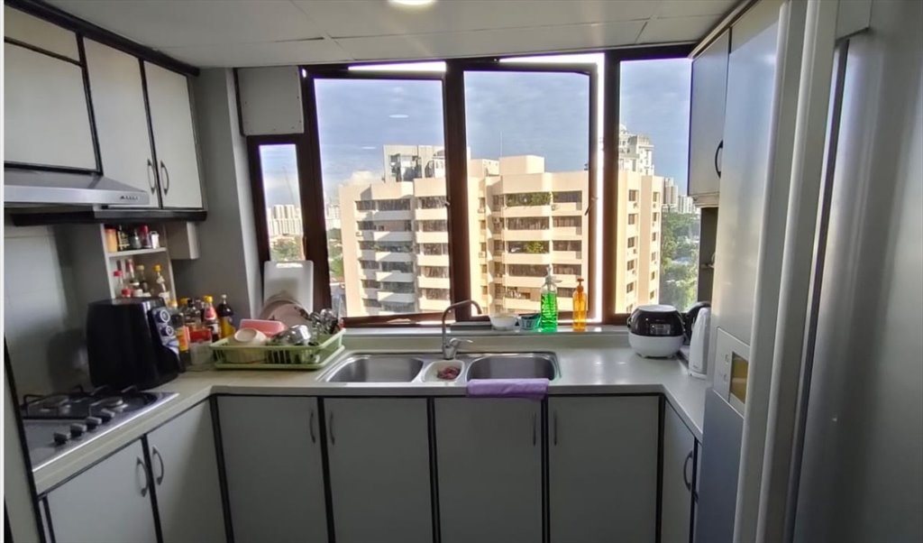 Room for rent in Pandan Valley, Bukit Timah - Pandan Valley Condominium Room for Single or Shared Rent - Image 7
