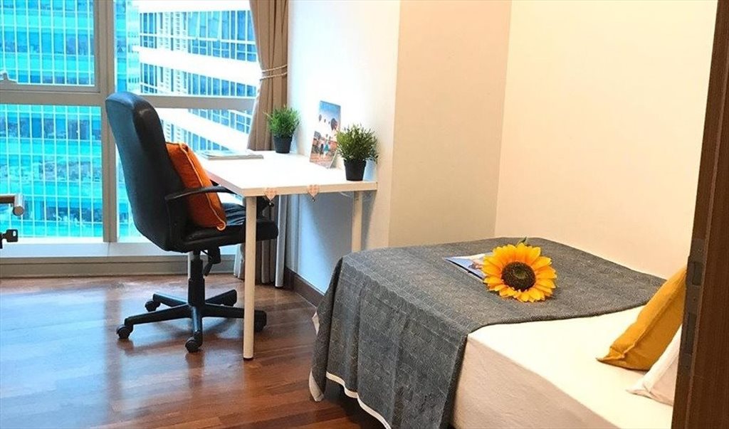 Room for rent in Marina Boulevard, Downtown Core - Virtual Viewing & Digital Check-in . Cosy Common Room @ Raffles Quay / Downtown MRT - Image 3