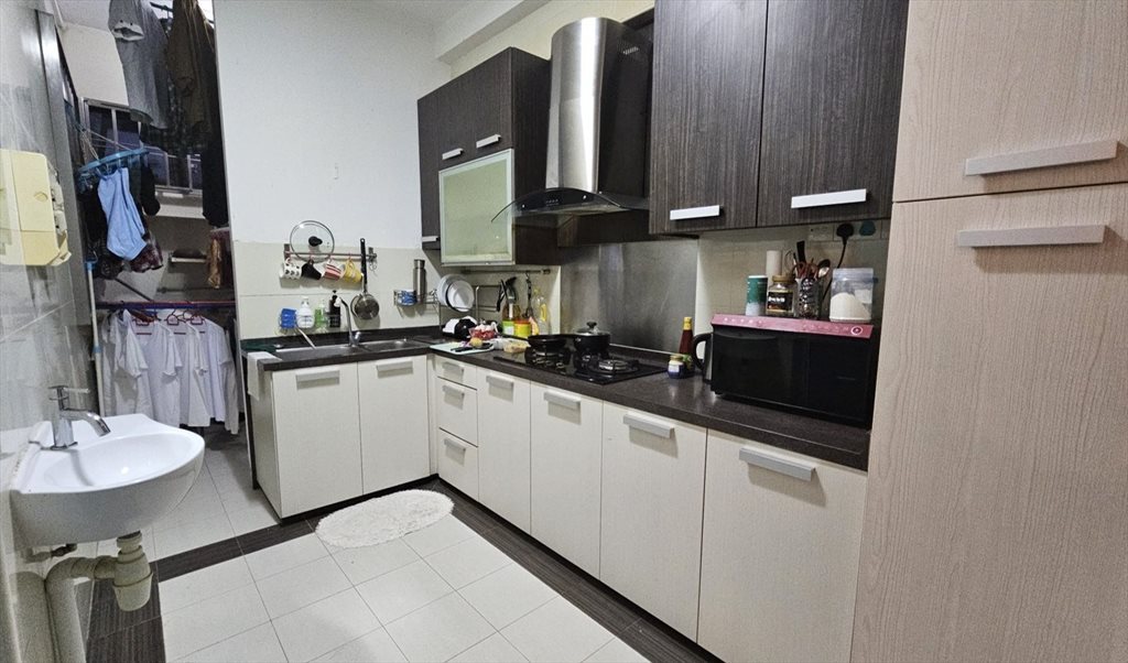Room for rent in Compassvale Road, Sengkang - 3 min walk to Seng Kang MRT. NO owner. NO agent - Image 5