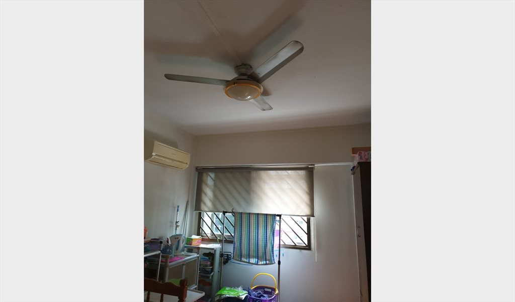 Room for rent in Pasir Ris St 12, Pasir Ris - Pasir Ris Street 12, Common Room, for rent - Image 2