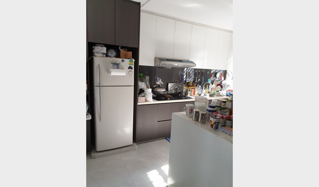 Room for rent in Pasir Ris St 12, Pasir Ris - Pasir Ris Street 12, Common Room, for rent - Image 3
