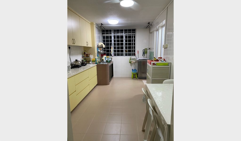 Room for rent in Serangoon North Ave 1, Serangoon - Serangoon North Avenue 1, Common Room, for rent - Image 5