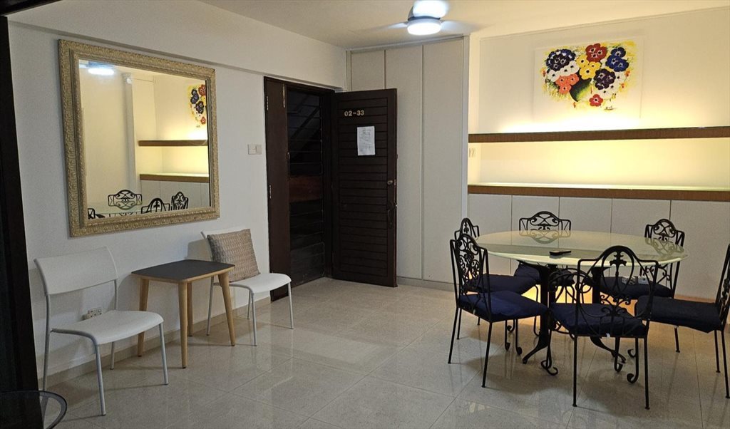 Room for rent in Pine Grove, Bukit Timah - ACCOMMODATION FOR INSEAD/NUS/ESSEC/CURTIN STUDENTS - Image 3