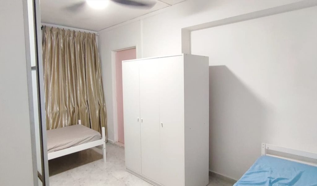Room for rent in Woodlands Circle, Woodlands - Master Bedroom For Rent @ Woodlands Circle - Image 2