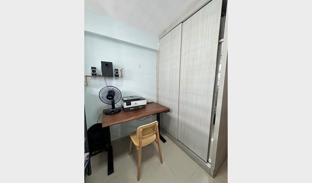 Room for rent in Sengkang West Way, Sengkang - SengKang Shared room $600 for 2 or Rent 1k whole room - Image 2