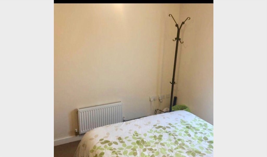Room to rent in Lampton Avenue, Hounslow - Bright Double Room for Rent in Hounslow - Image 5
