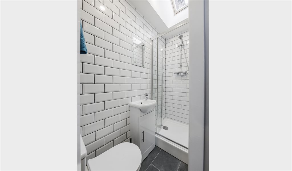 Room to rent in Ribble Road, Lower Stoke Ward - 5 Bed-ensuite Terraced House, CV3 - Image 3