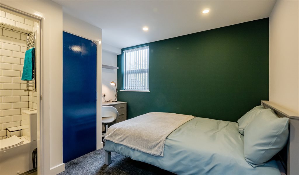 Room to rent in Ribble Road, Lower Stoke Ward - 5 Bed-ensuite Terraced House, CV3 - Image 4