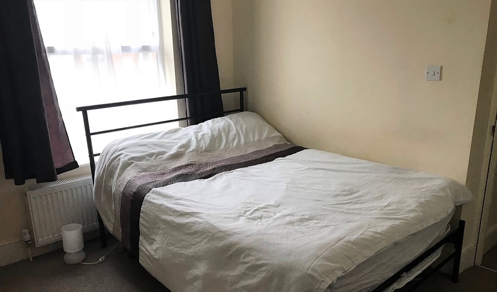 Room to rent in Mostyn Road, Ladywood - Affordable rooms bills included - Image 5