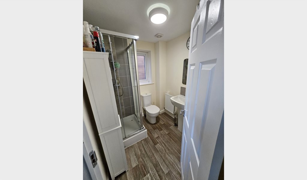 Room to rent in Levett Drive, Thurcroft - Room for rent in a cozy house - Image 2