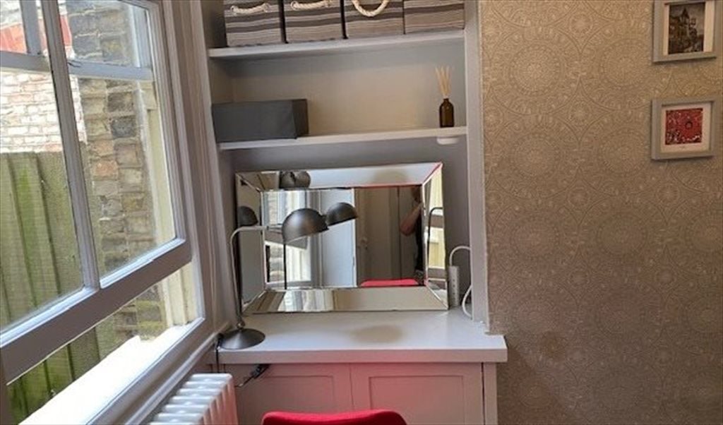 Room to rent in Victoria Road, Haringey - Lovely Single Room to Rent – Ideal for Female Student or Professional - Image 4