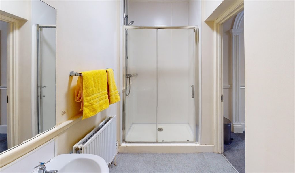 Room to rent in Cornwall Street, Ladywood - Luxury studio apartment City Centre - Image 5