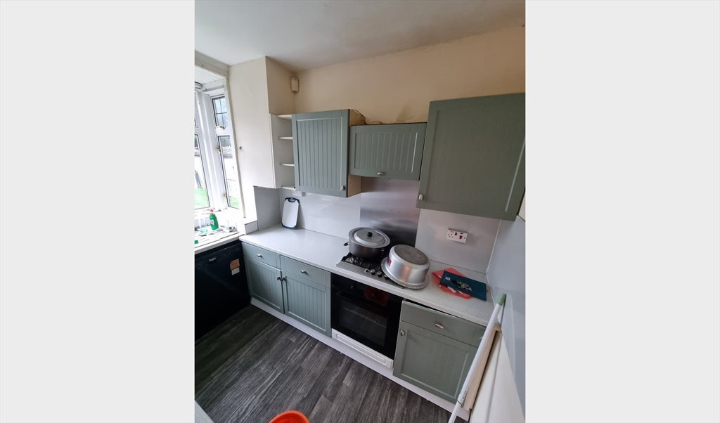 Room to rent in Gainsborough Road, Kingston upon Thames - Double Room to Rent in New Malden - Available Now - Image 5