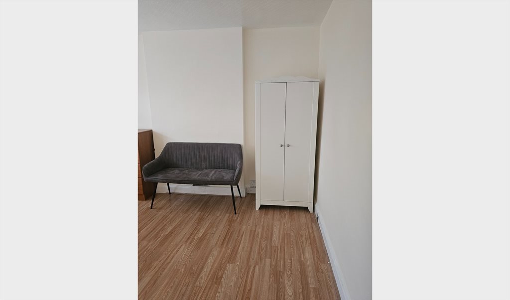 Room to rent in Gainsborough Road, Kingston upon Thames - Double Room to Rent in New Malden - Available Now - Image 7