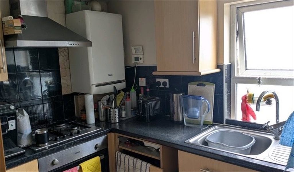 Room to rent in Kitto Road, Lewisham - Calm and Cozy room available in Telegraph Hill SE14 - Image 4