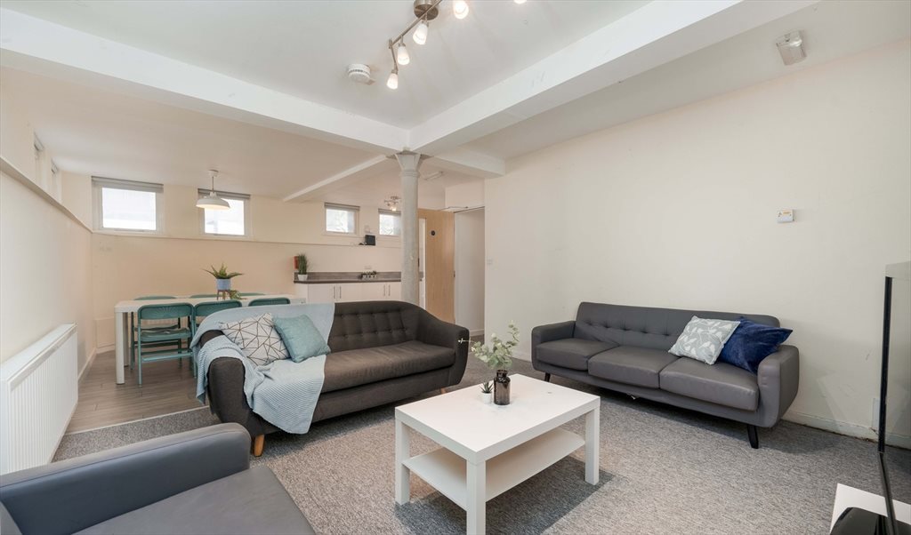 Room to rent in Trafalgar Street, Devonshire Quarter - Rooms in city centre flat share (1TC) - Image 3