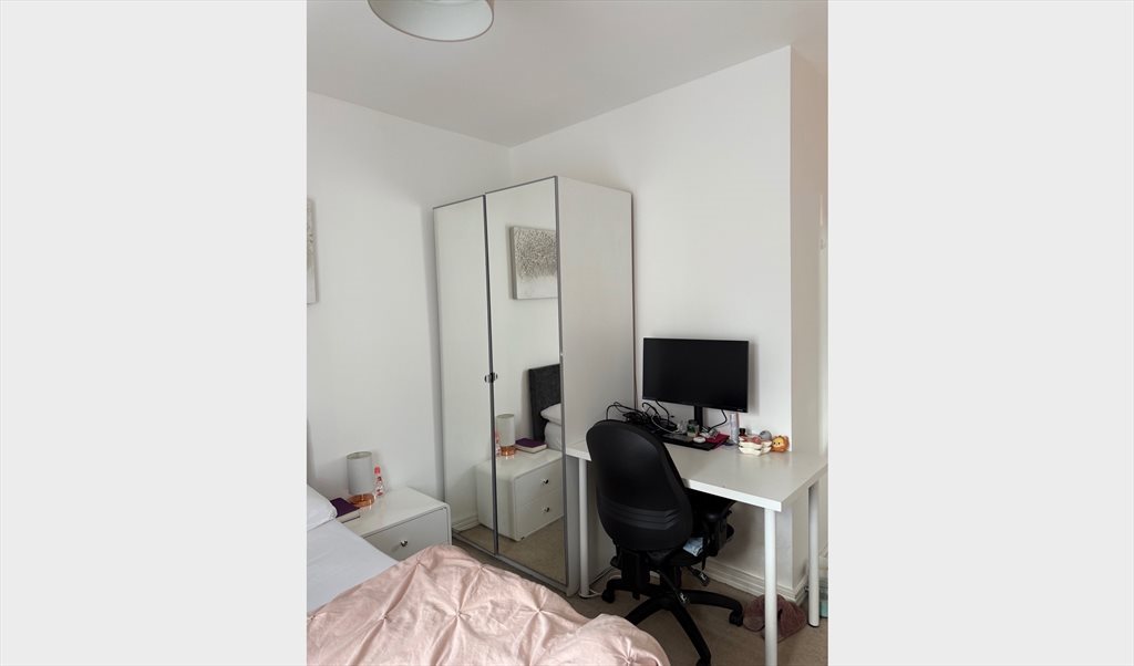 Room to rent in Edith Cavell House, Tower Hamlets - ✨1 Bedroom Available In Modern 2-Bed Near Canary Wharf✨ - Image 4
