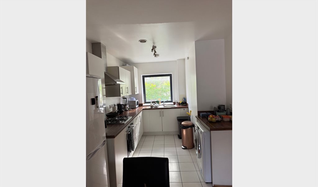 Room to rent in Edith Cavell House, Tower Hamlets - ✨1 Bedroom Available In Modern 2-Bed Near Canary Wharf✨ - Image 6